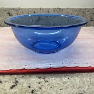 Vintage Pyrex Mixing/Nesting Bolw. Cobalt Blue Clear. 1.5 Liter. #323